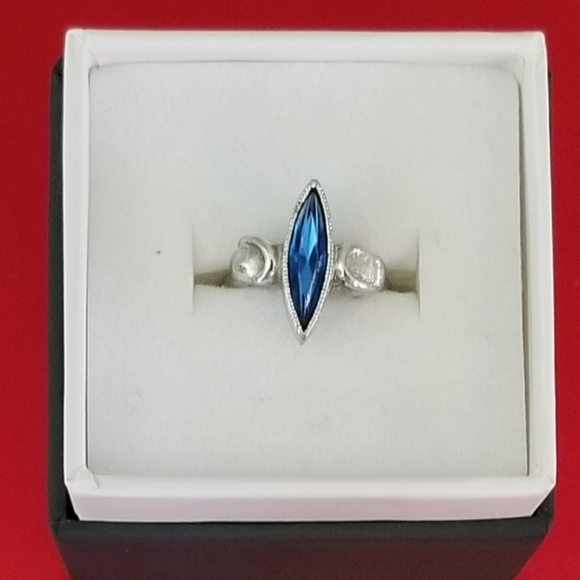 Sarah Coventry Jewelry - Sarah Coventry "Blue Night" Adjustable Ring With A Blue Rhinestone Marquis